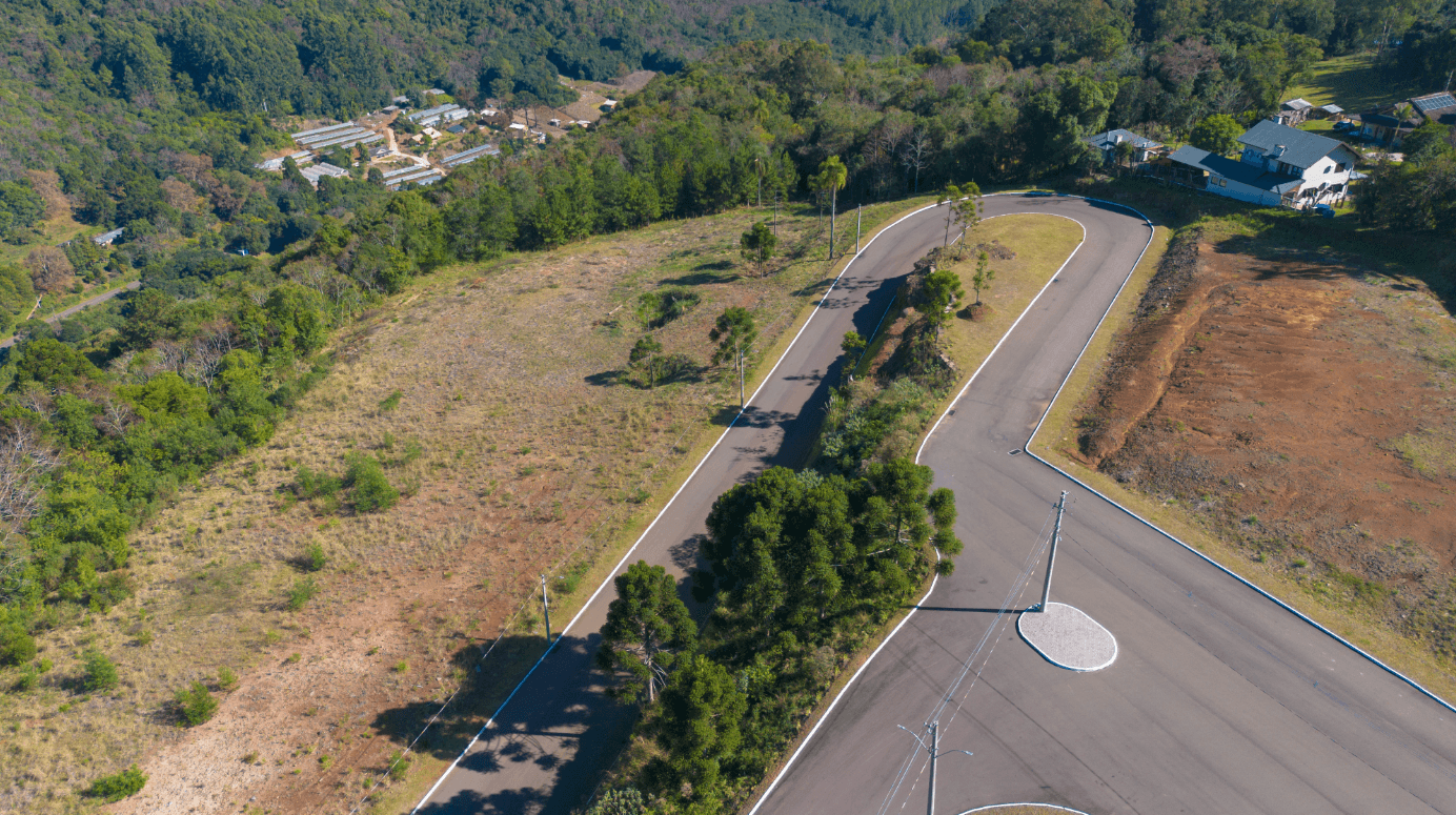 Vista aérea do Parque Corporativo Gramado — Life & Health em Gramado/RS.